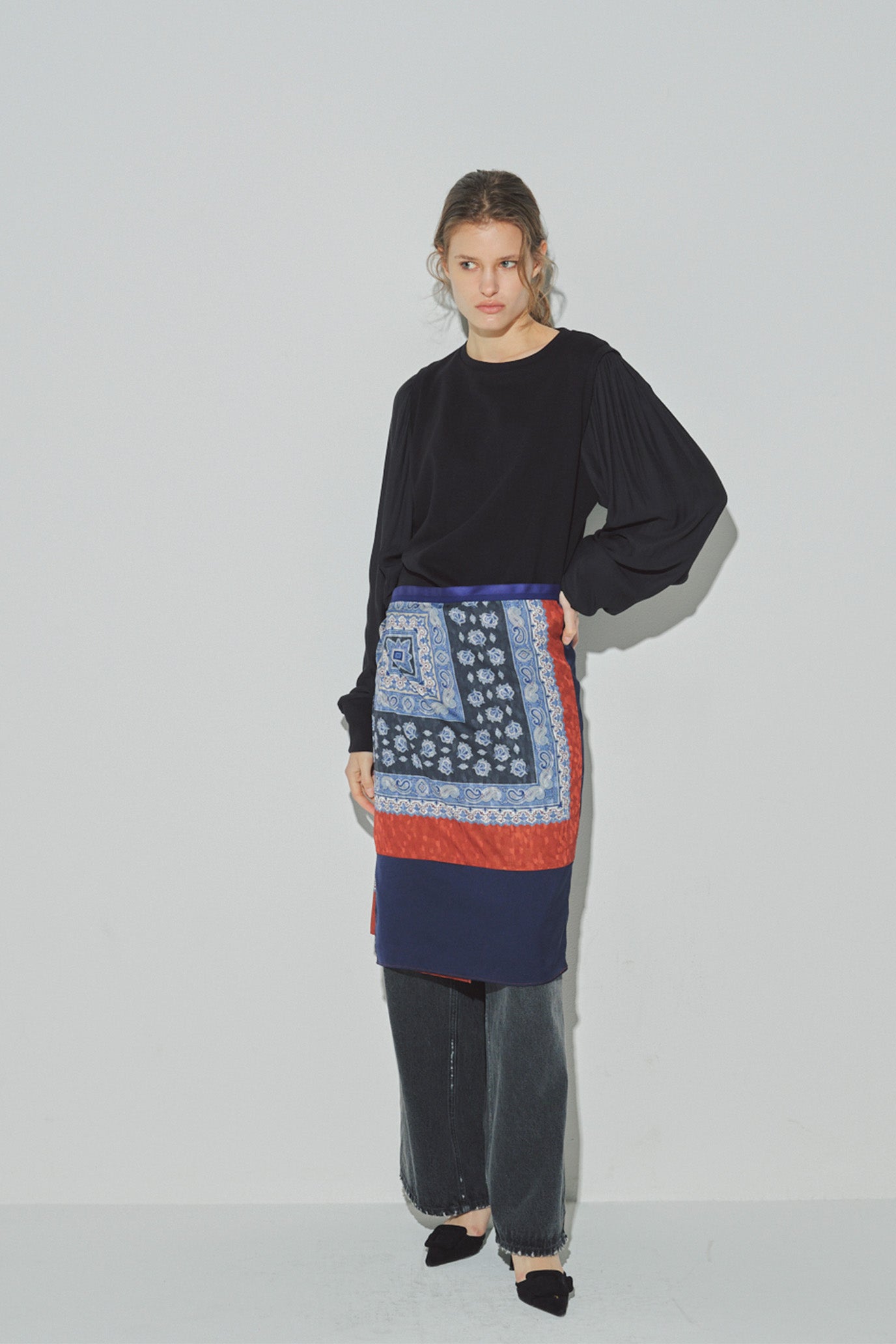 Fine Gather Sleeve Pullover