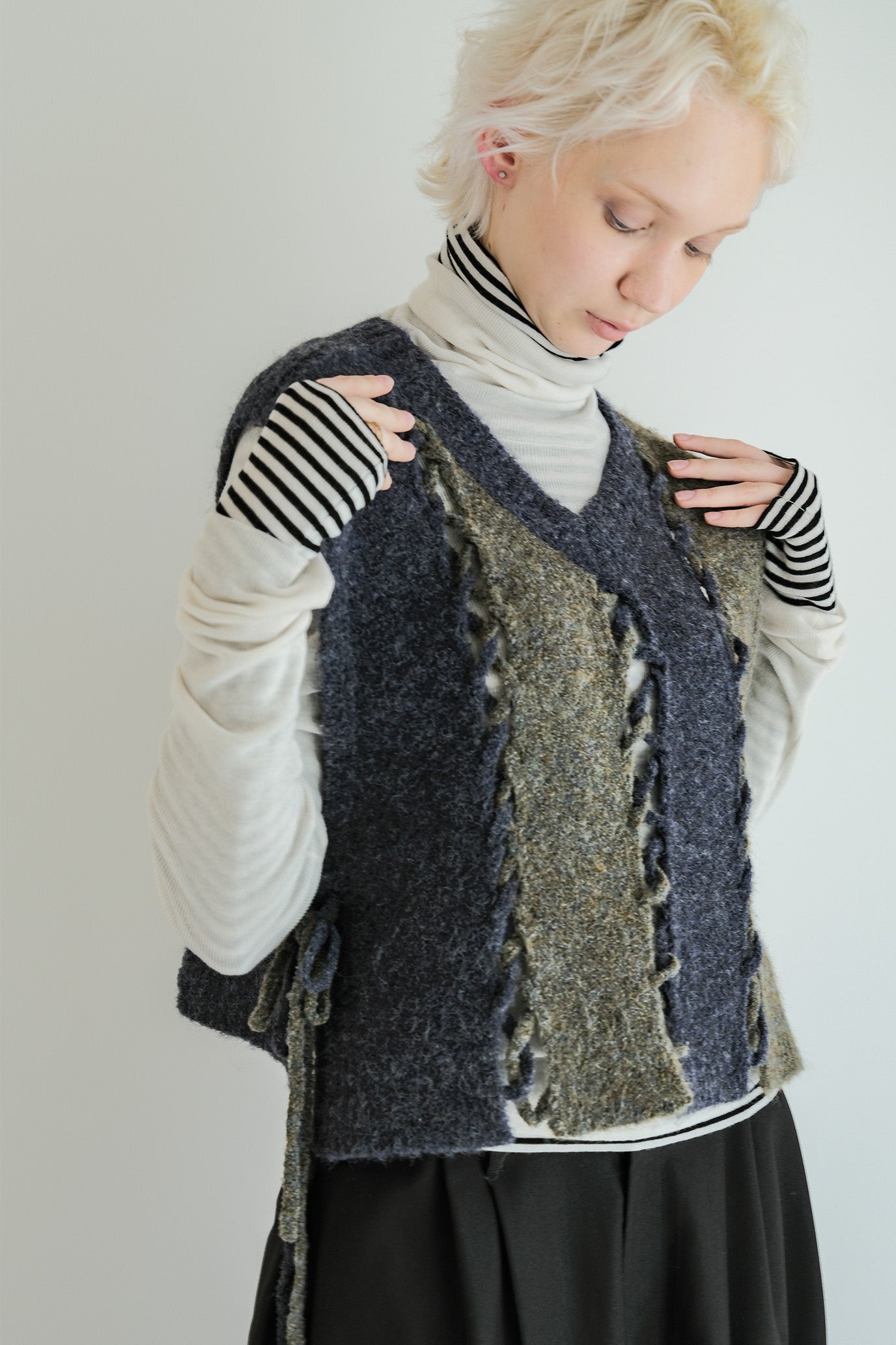 2-Way Stripe Slash Vest