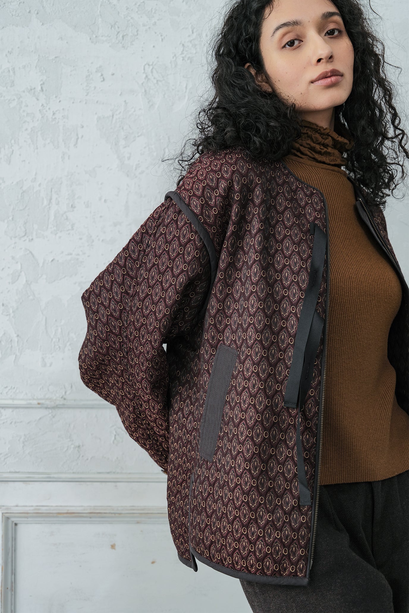 Damask Jacquard Half Jacket
