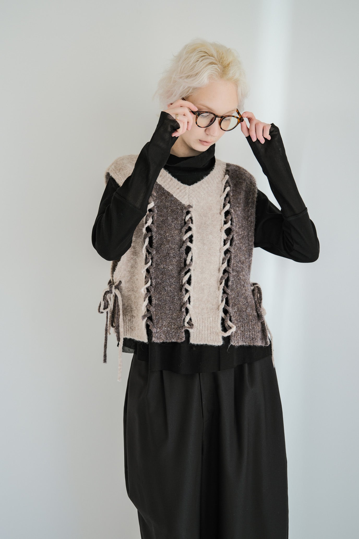 2-Way Stripe Slash Vest