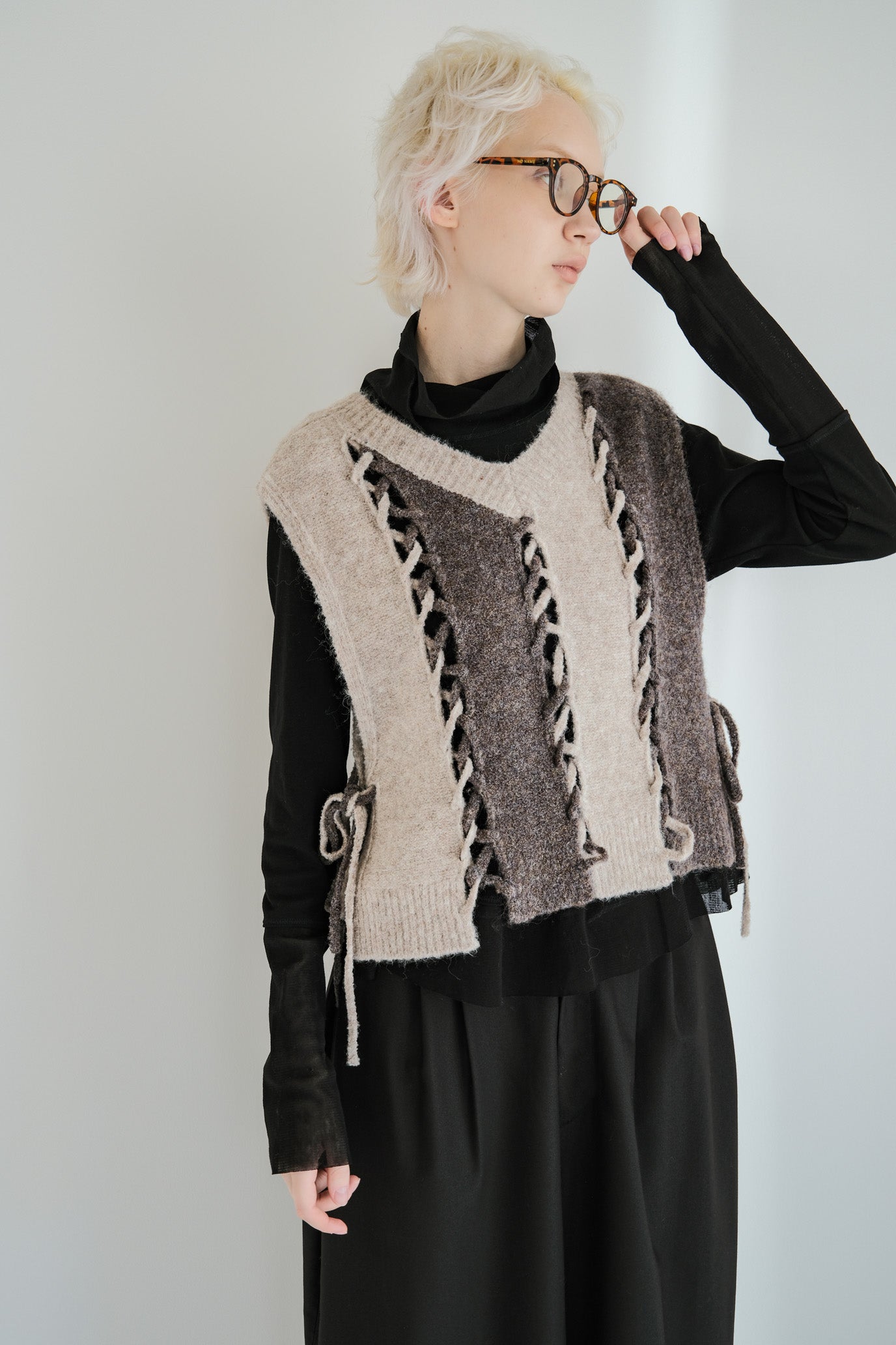 2-Way Stripe Slash Vest