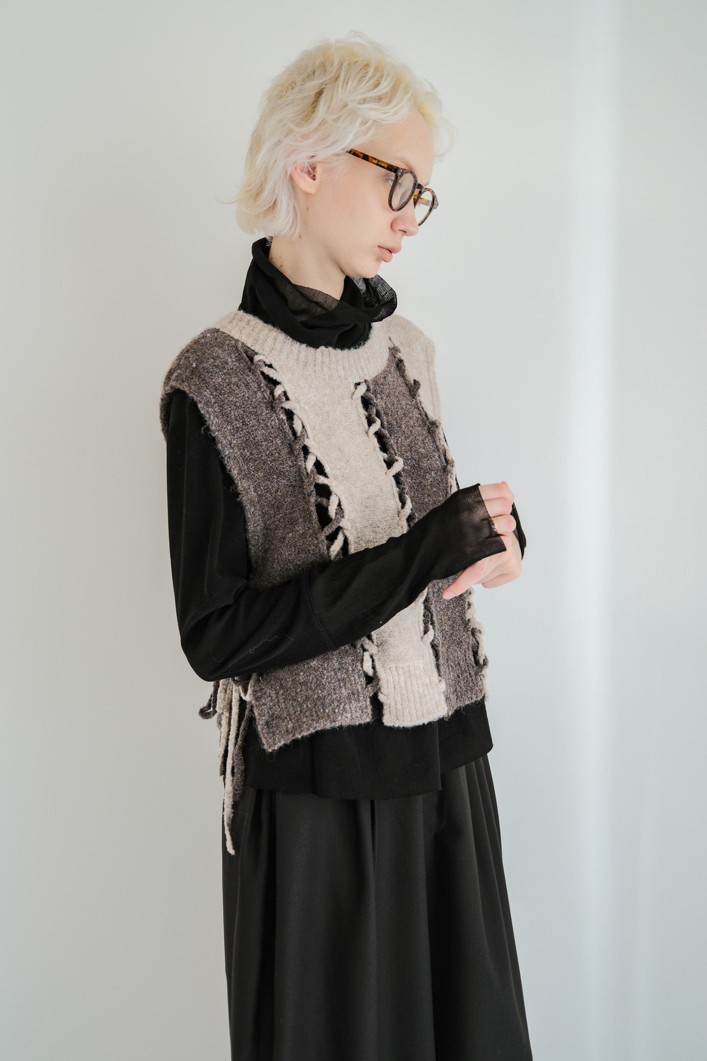2-Way Stripe Slash Vest