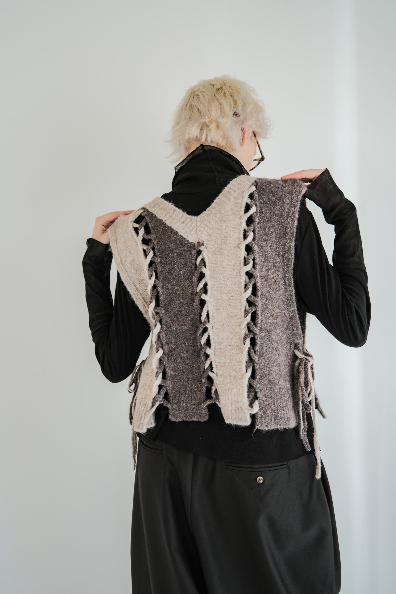 2-Way Stripe Slash Vest