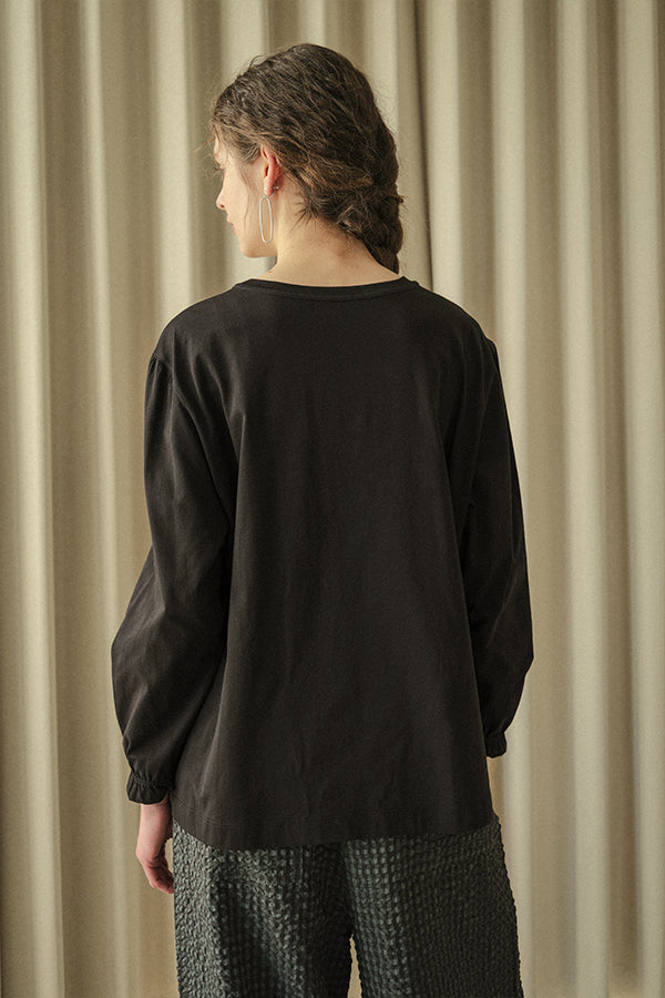 No. Gather Sleeve Pullover