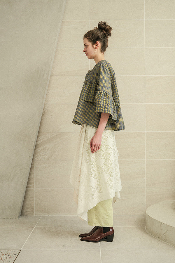 Voluminous Check Frill Blouse