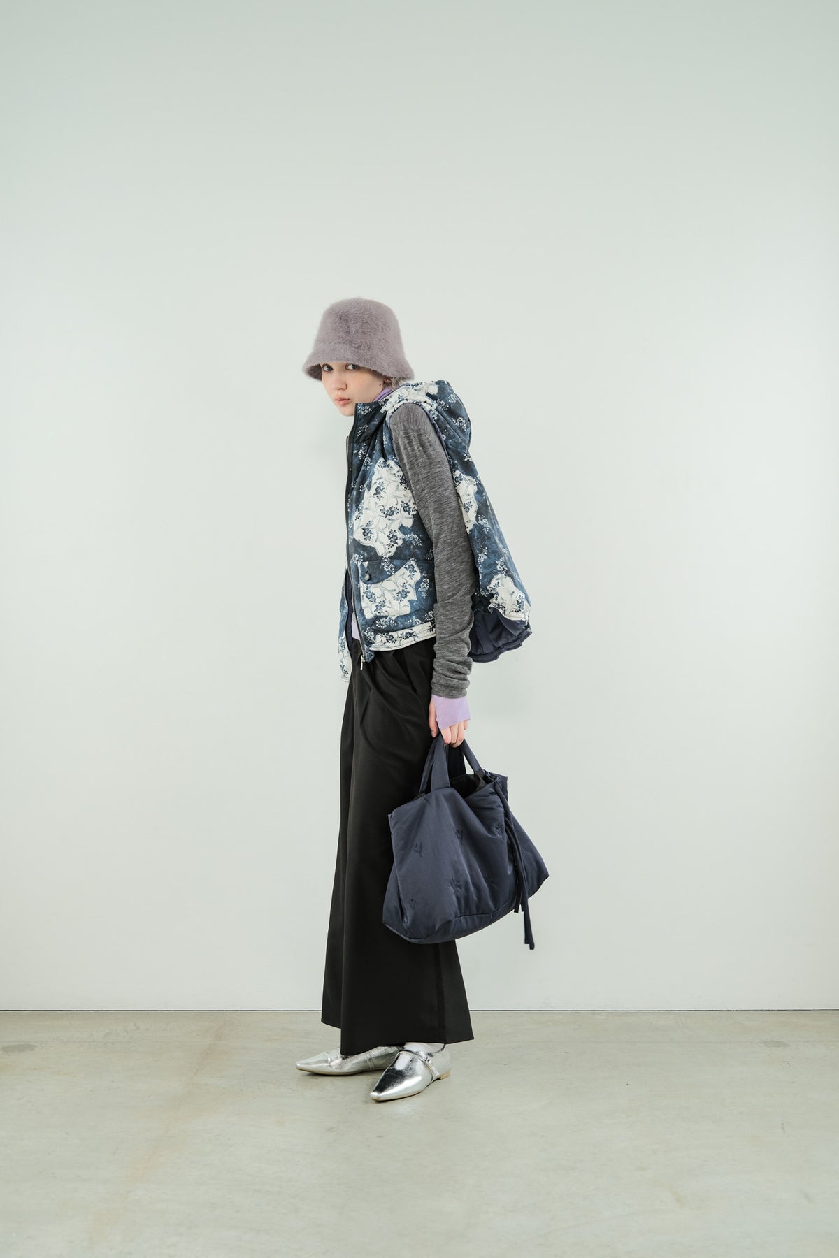 Tube Knot Embroidered Bag