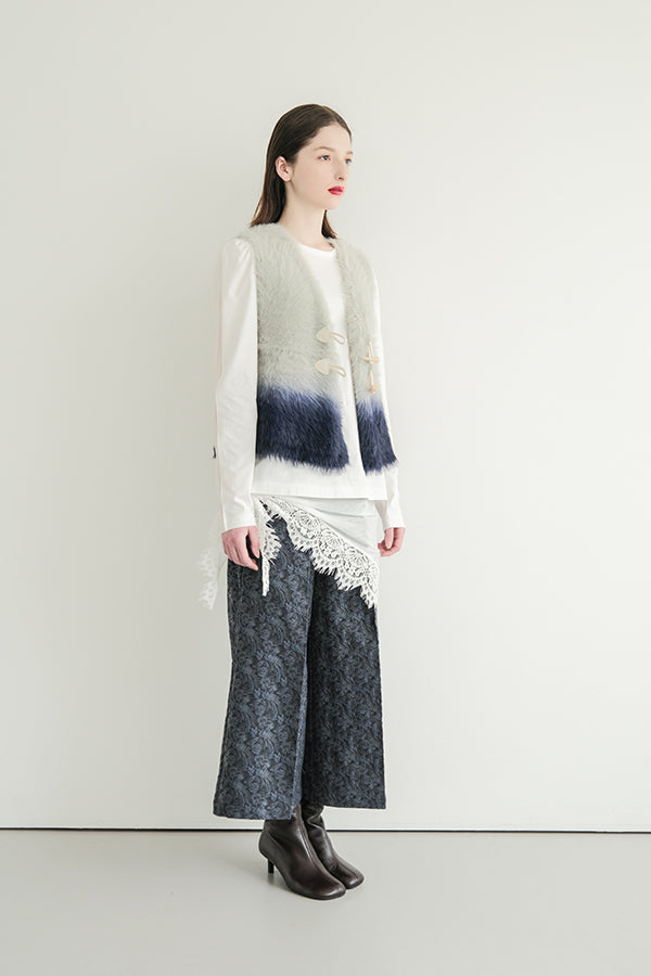 Space-Dyed Feather Flare Vest