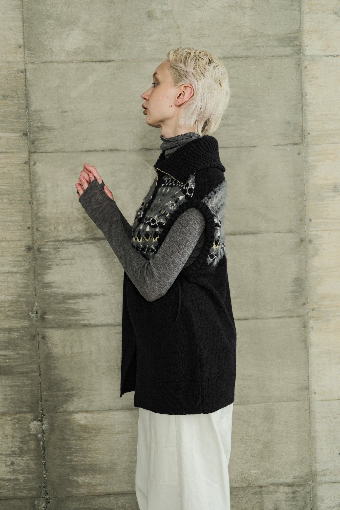 MOCOCHI Rib Turtleneck Pullover