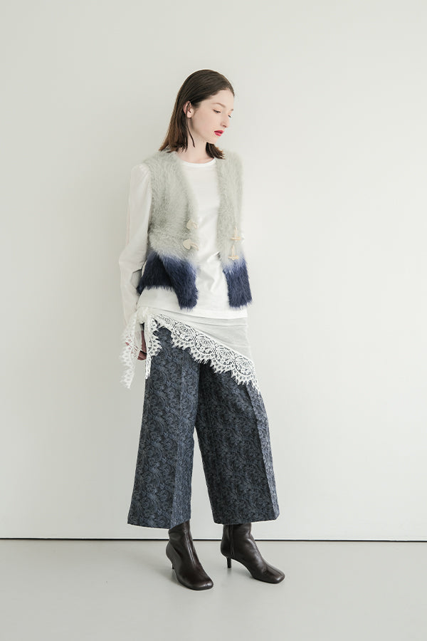 Space-Dyed Feather Flare Vest