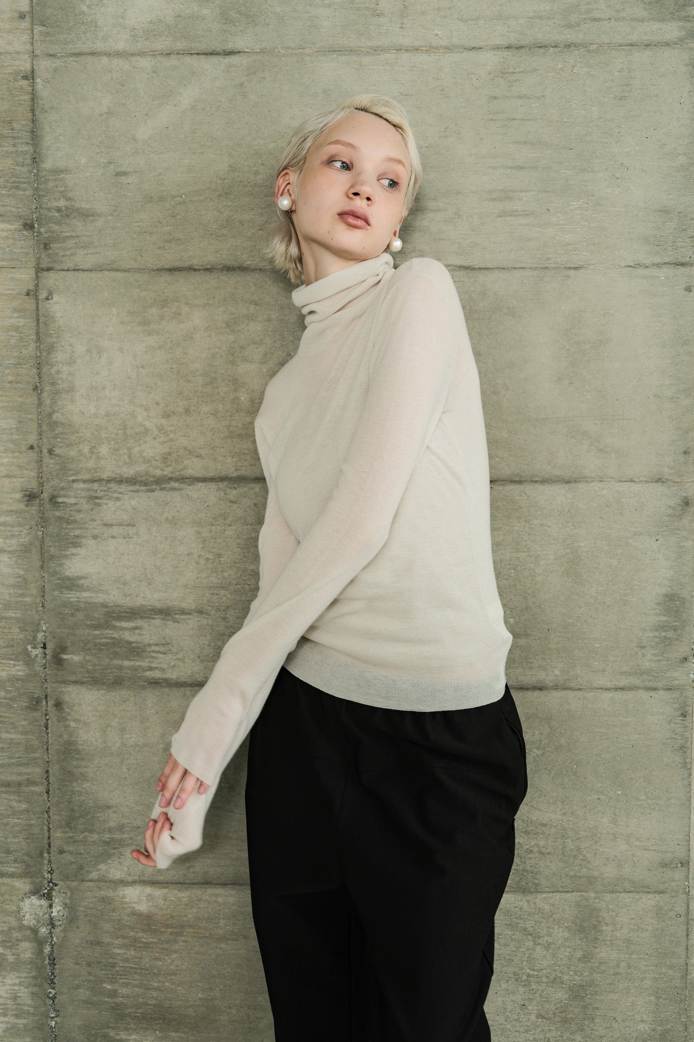 MOCOCHI Rib Turtleneck Pullover