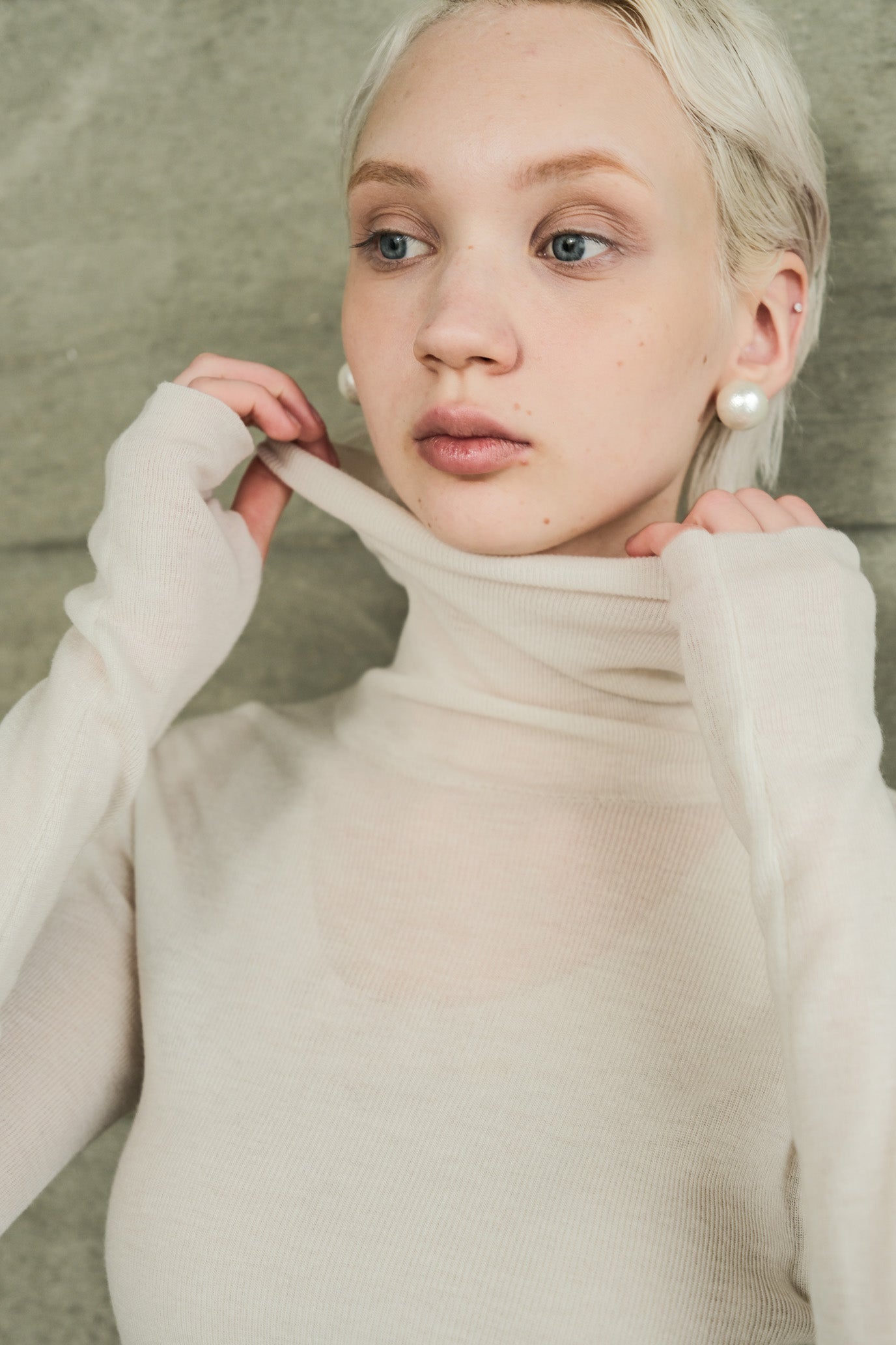 MOCOCHI Rib Turtleneck Pullover
