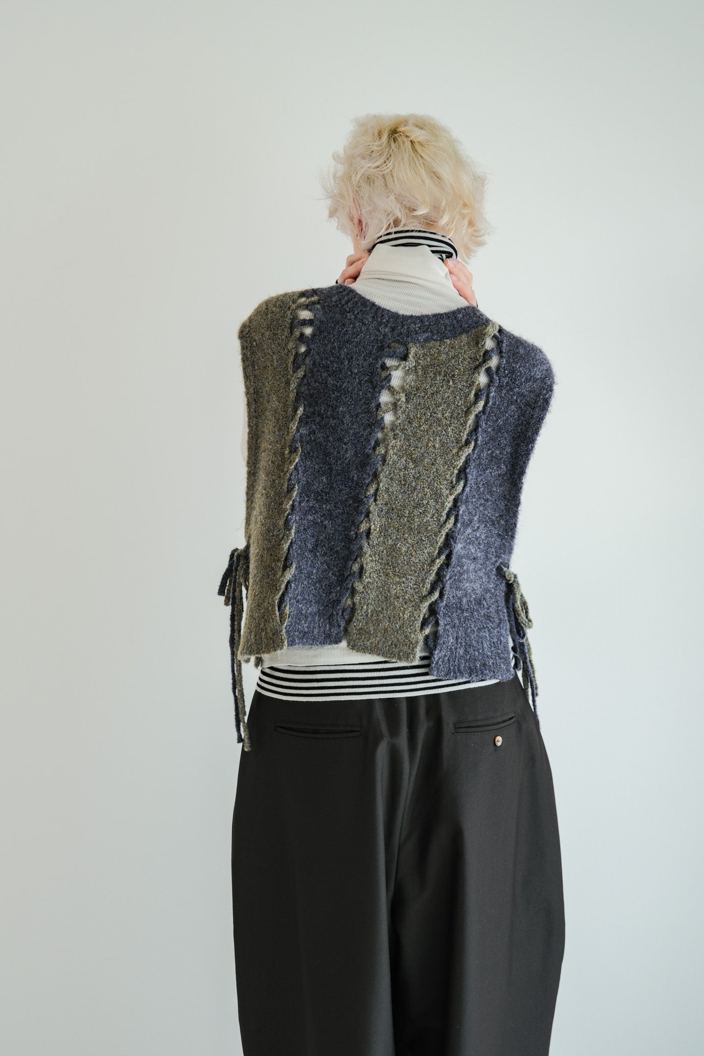 2-Way Stripe Slash Vest