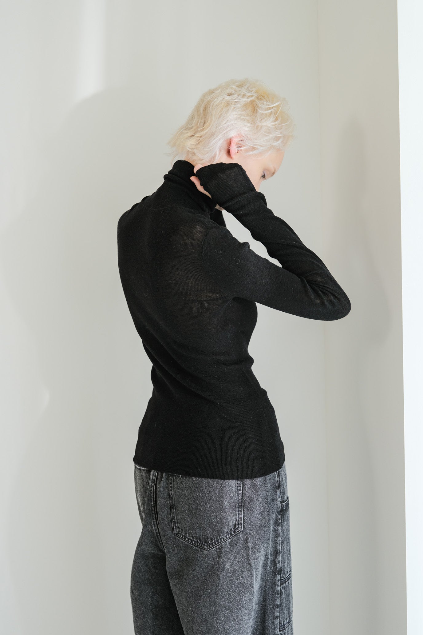 MOCOCHI Rib Turtleneck Pullover