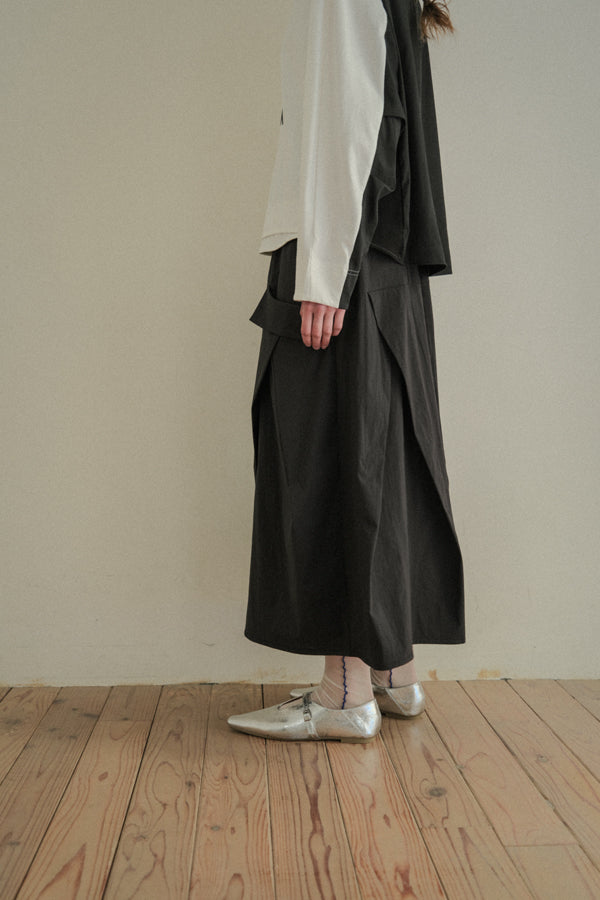 Dart Tuck Skirt