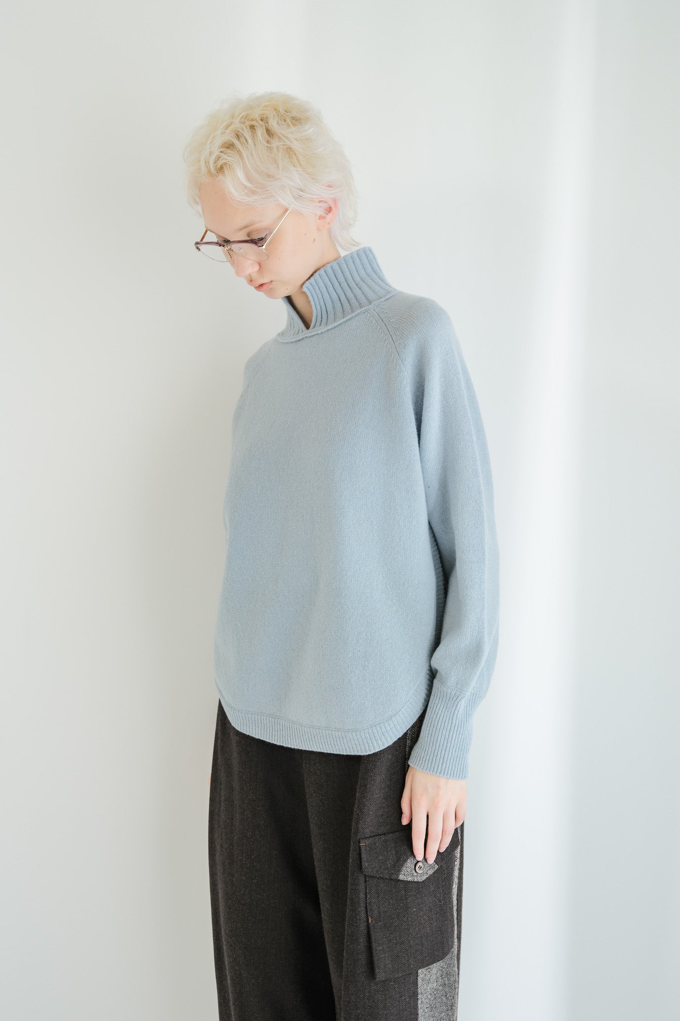 100% Wool Round Hem Pullover