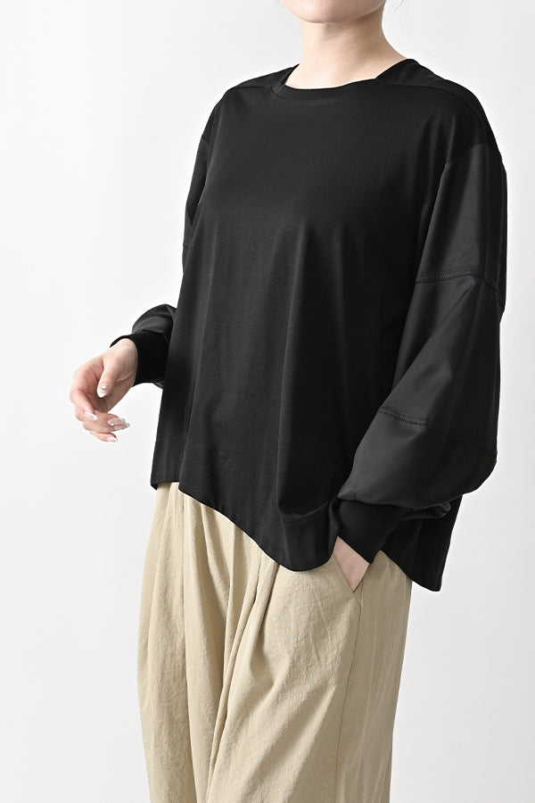 Curve Line T-Shirt
