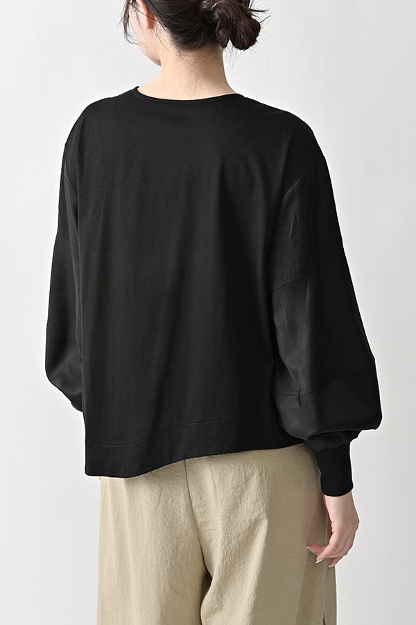 Curve Line T-Shirt