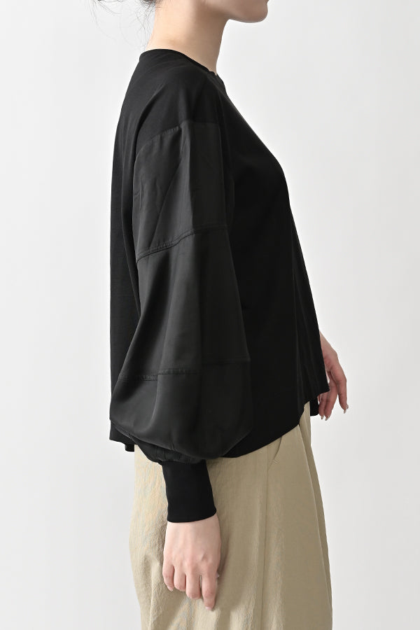 Curve Line T-Shirt