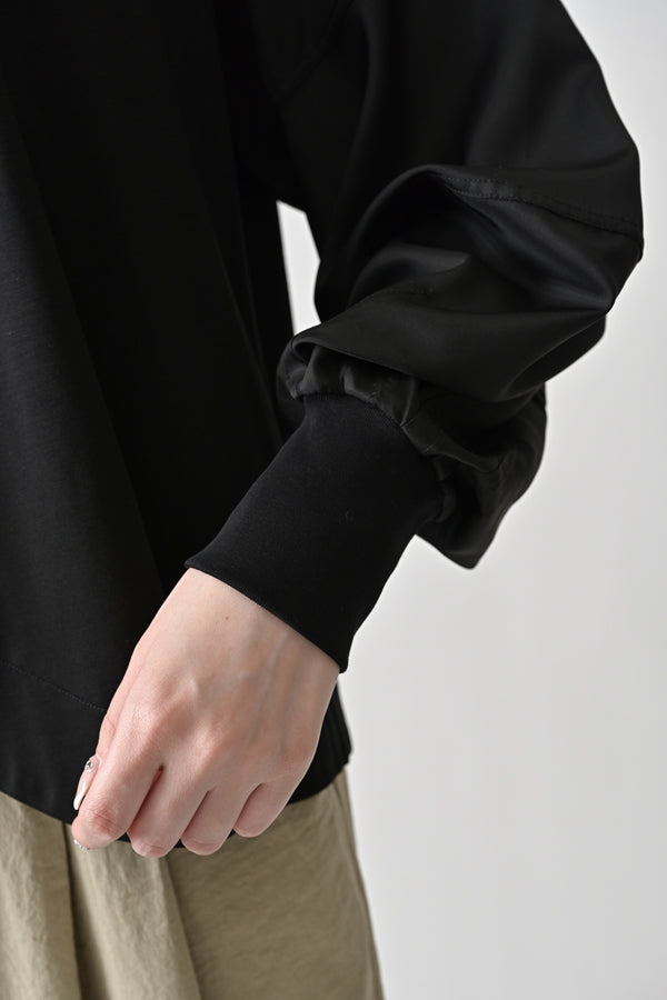 Curve Line T-Shirt