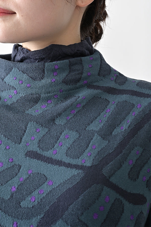 Linear Leaf Vest