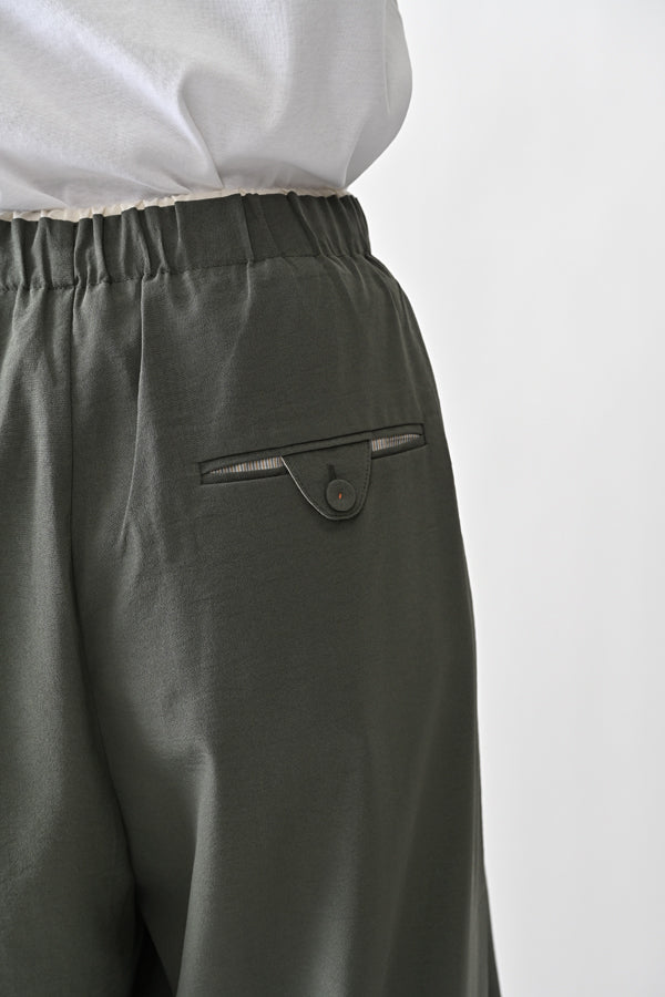 Side Tuck Trousers