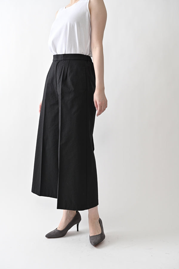 Wide-Leg Trousers