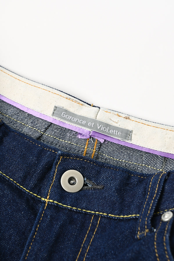 Semi-Flare Jeans