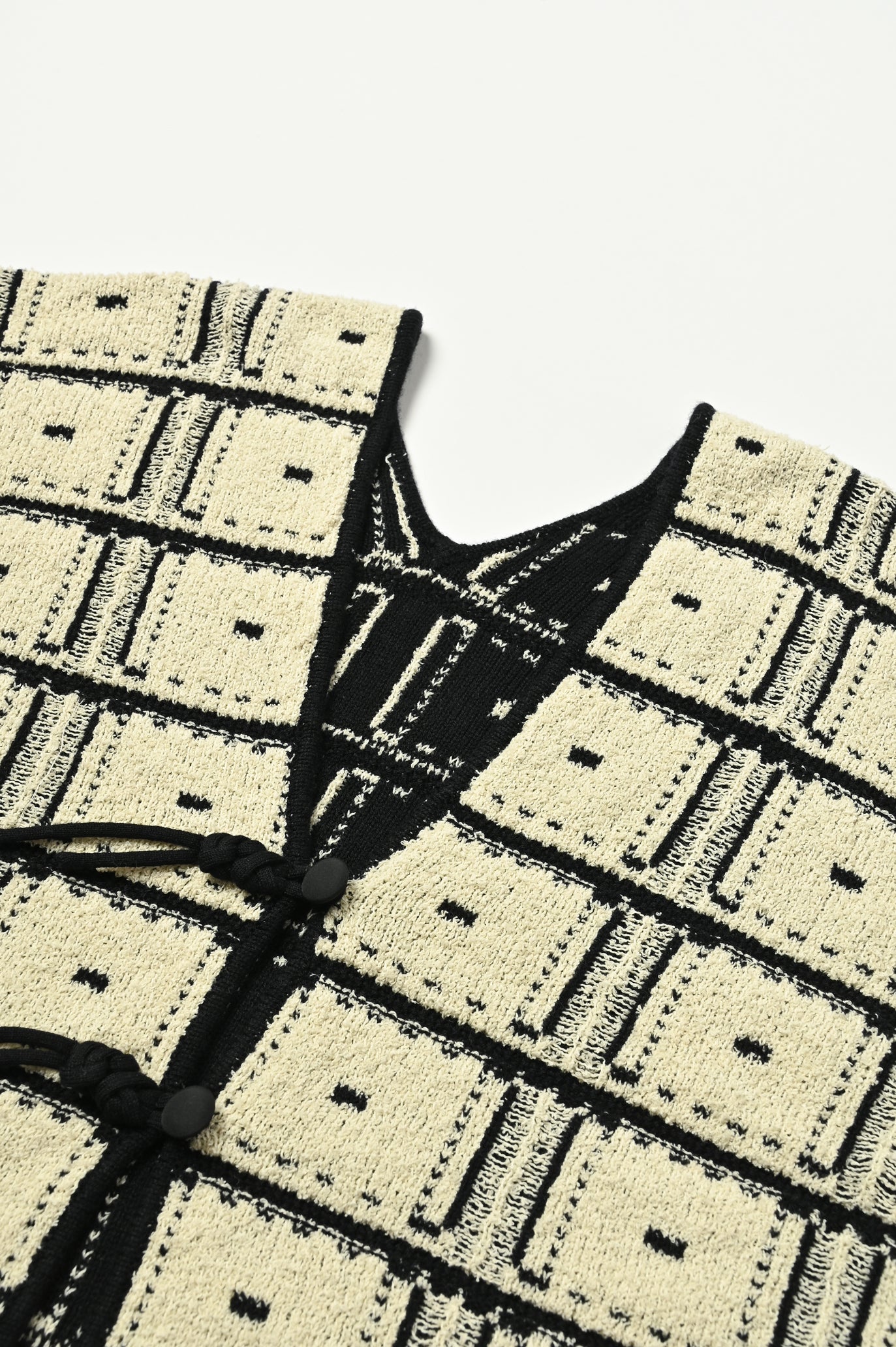 Reversible Geometric Drop Cardigan