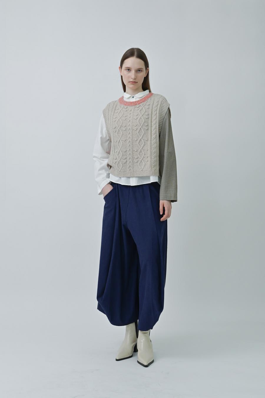 Form Cropped Pants