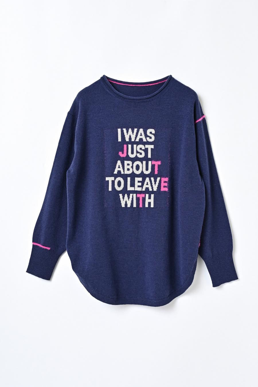 Round Slit Logo Pullover