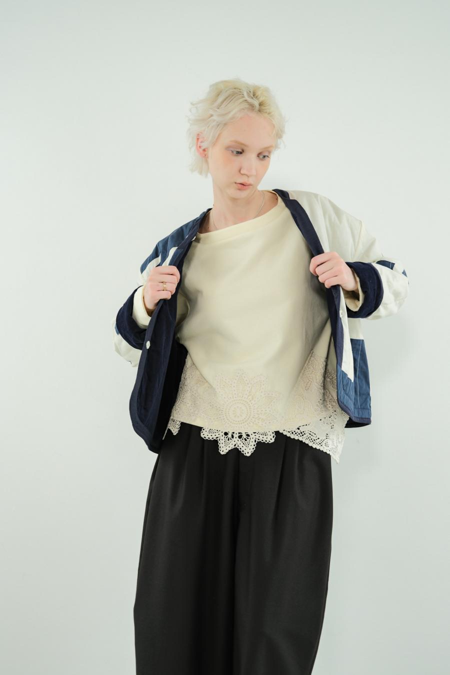 Motif Lace Pullover