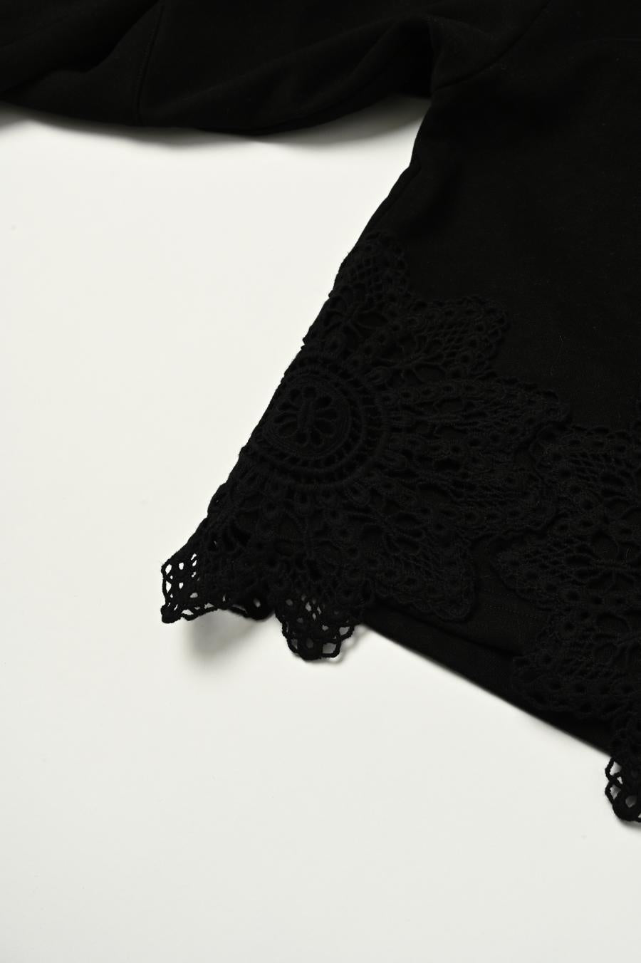 Motif Lace Pullover