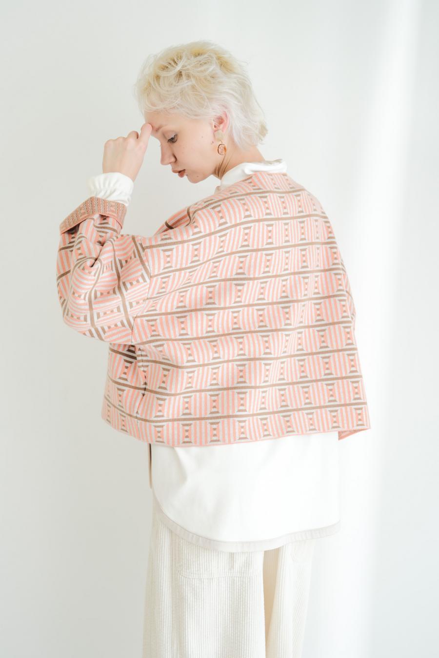 Circle Line Cropped Cardigan
