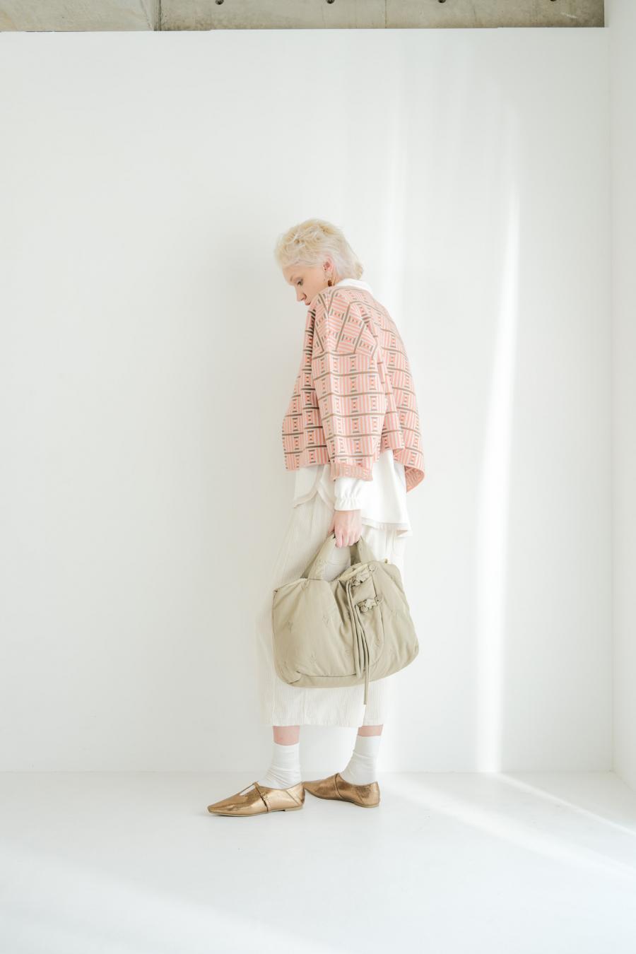 Circle Line Cropped Cardigan