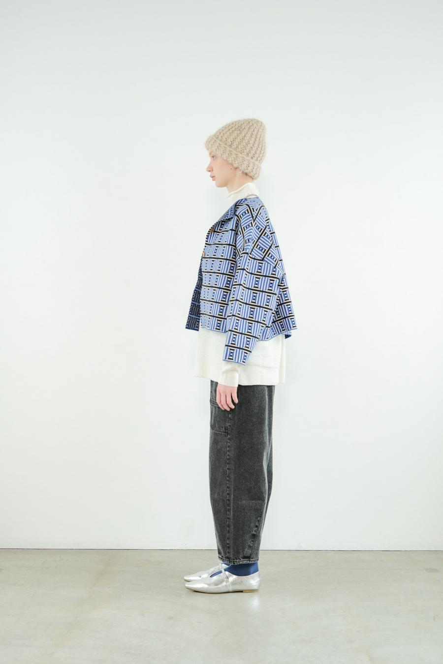 Circle Line Cropped Cardigan