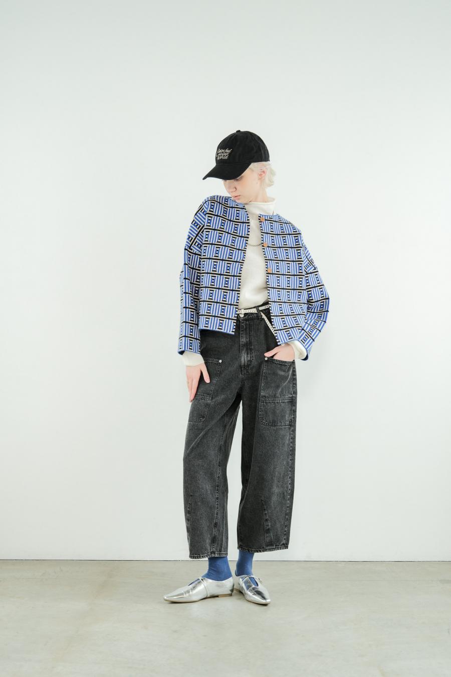 Circle Line Cropped Cardigan
