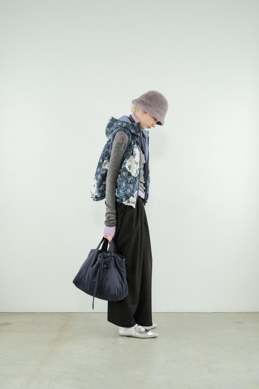 Blur Flower Hooded Vest