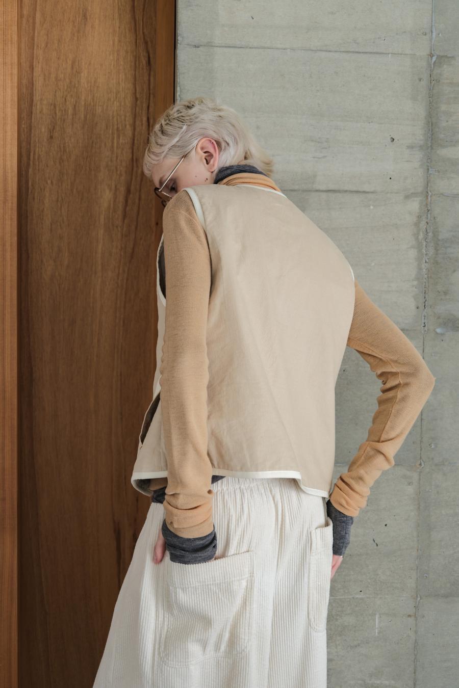 Block Reversible Vest