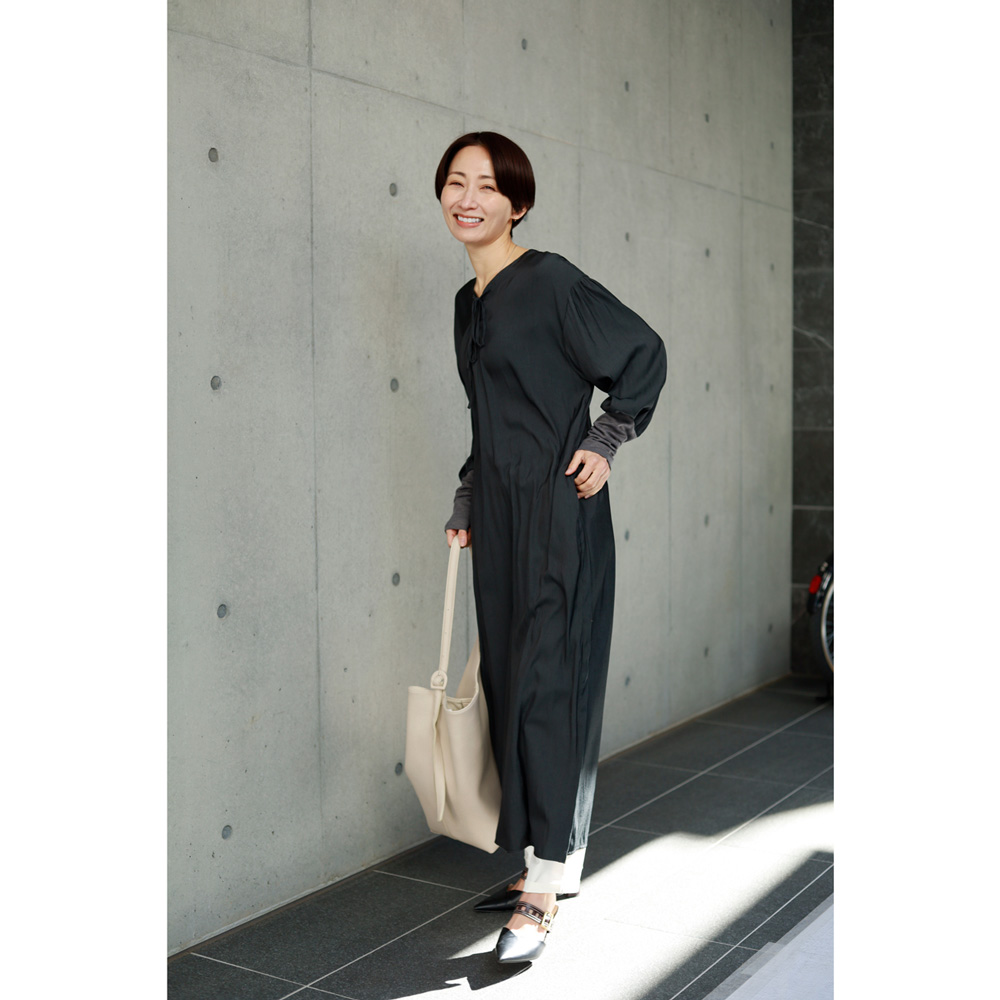 【Style 5】着回し力抜群！凛とした都会的ワンピース