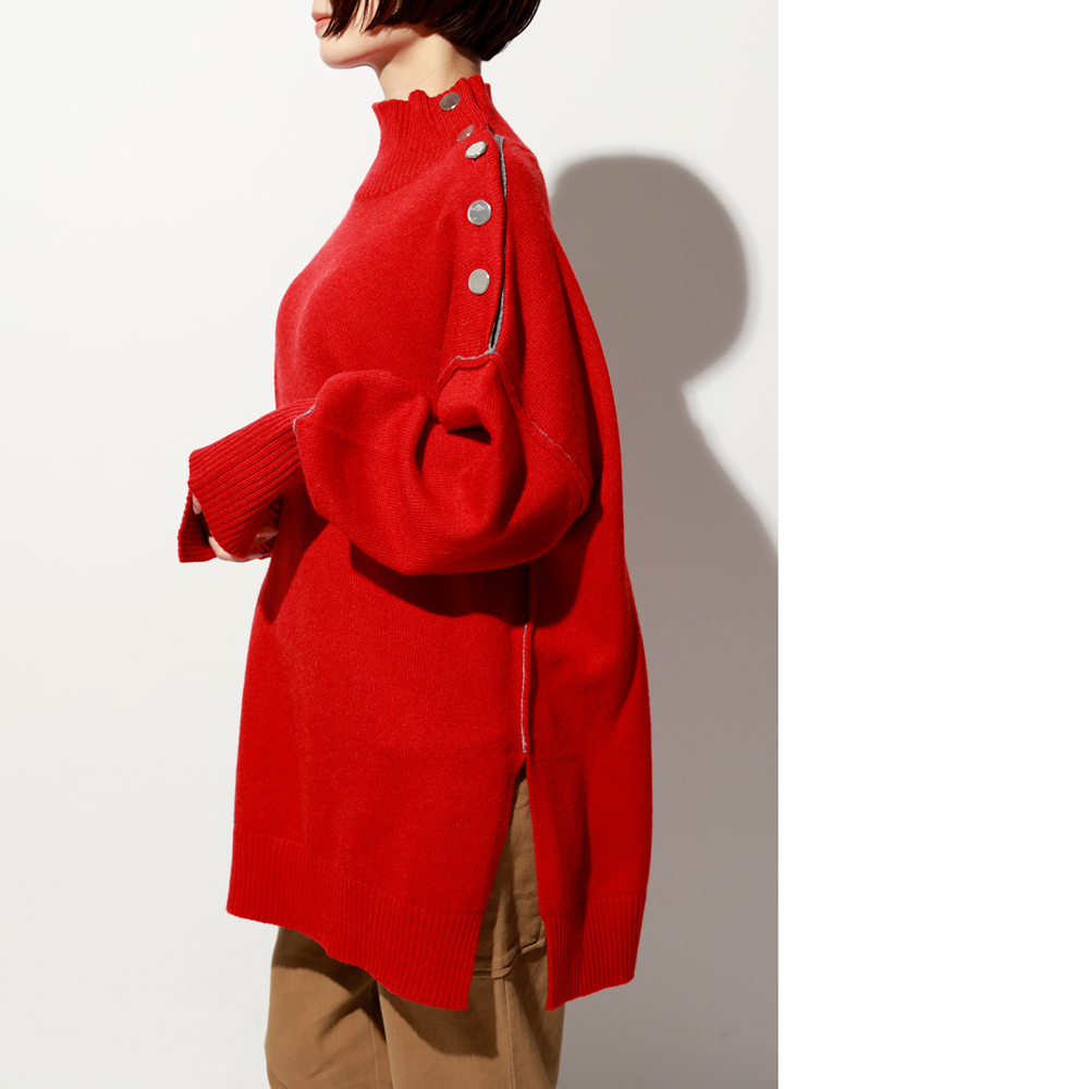 レッド｜40代は“効かせ色”として選ぶ