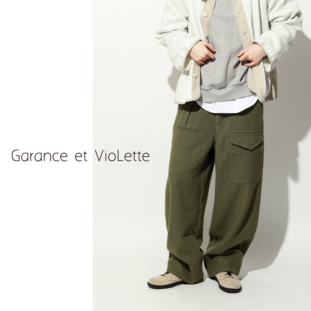 太めシルエットのユーロミリタリートラウザー。