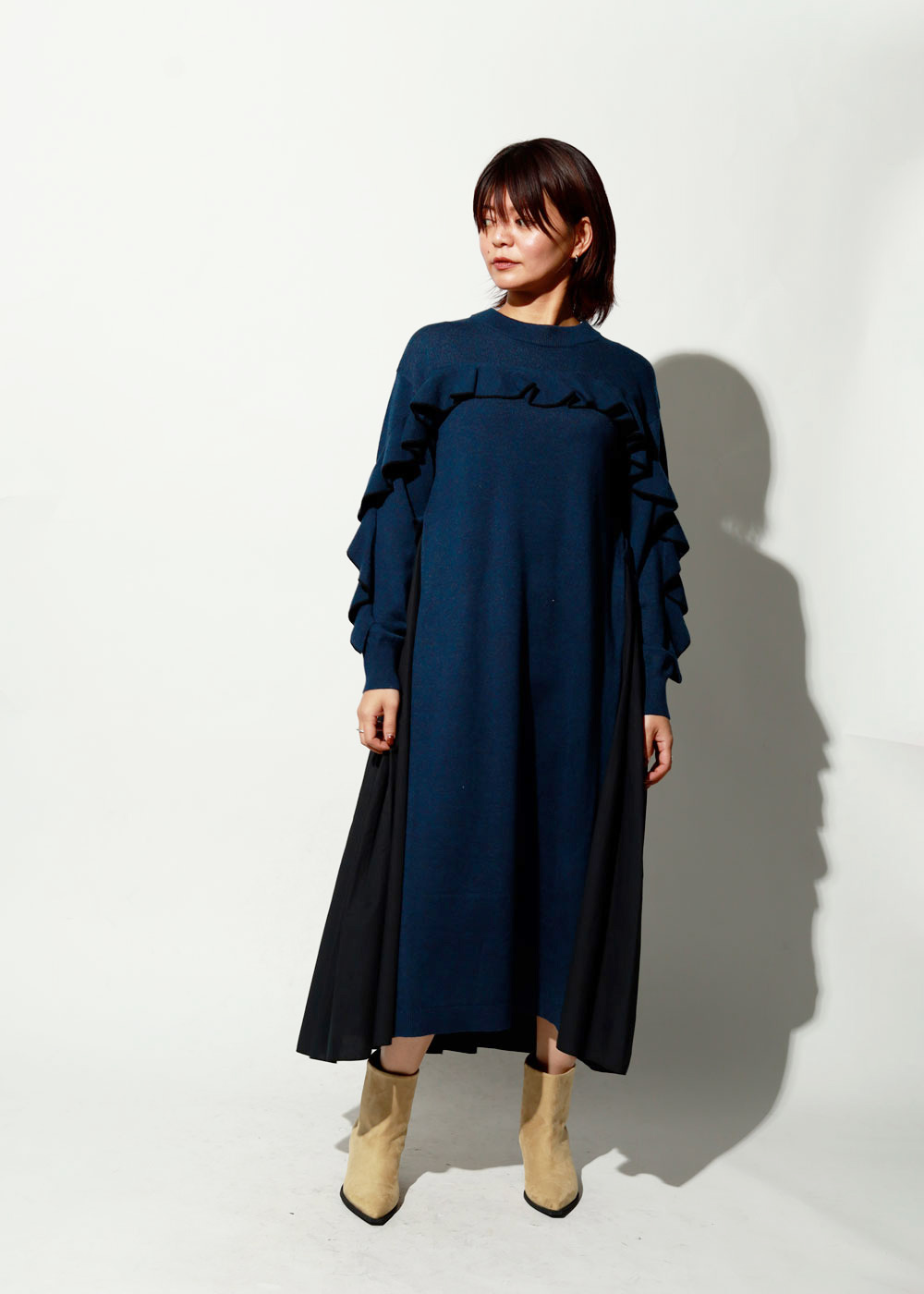 フリル切替ギャザーワンピース｜ メゾンドアムウ公式オンラインストア