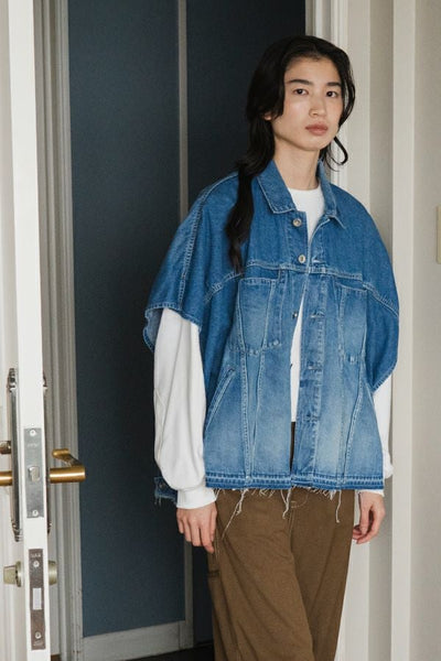 ブルー