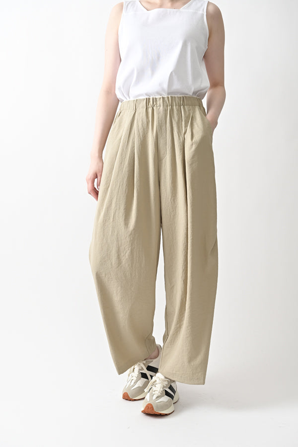 Side Tuck Trousers
