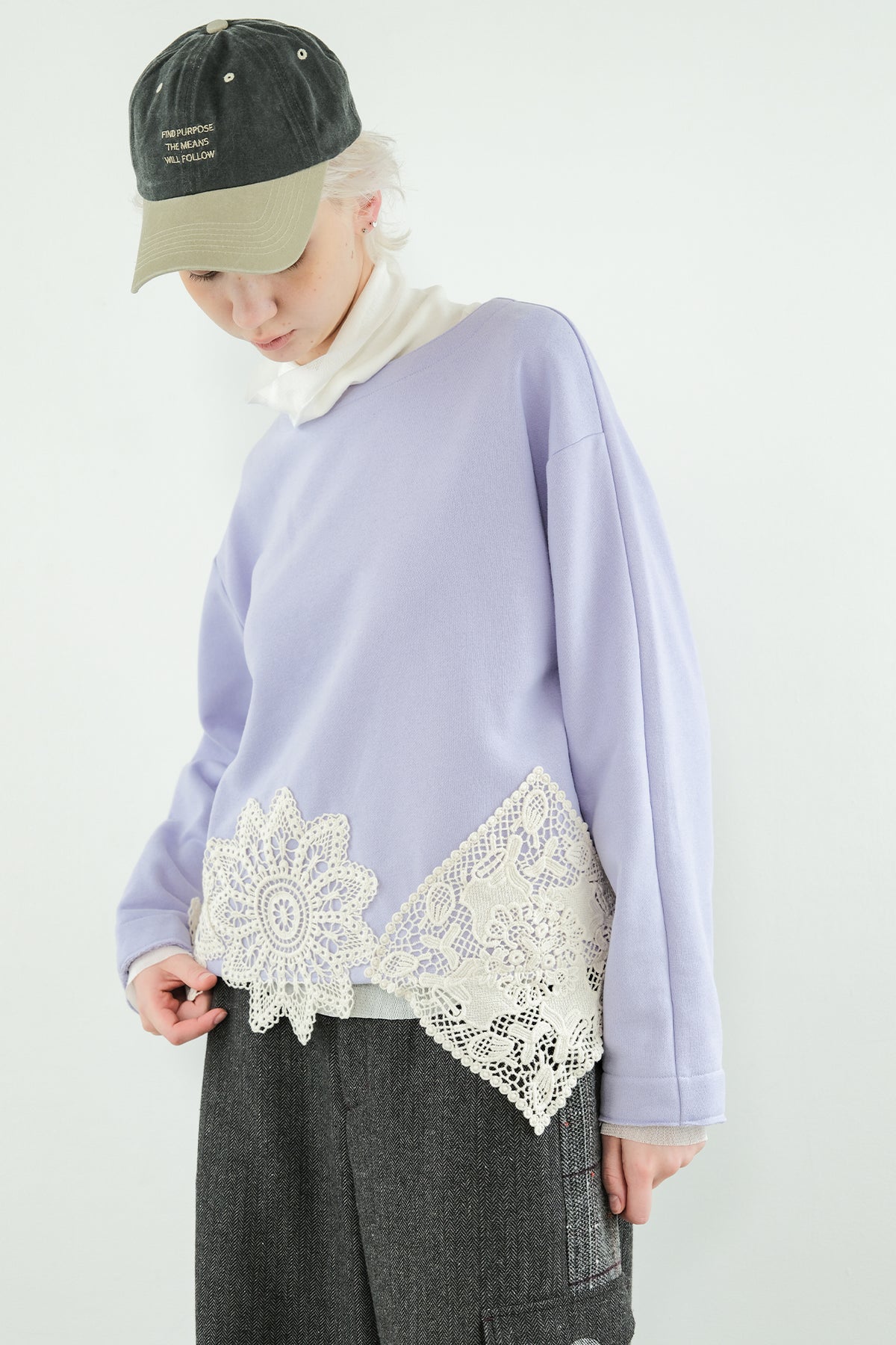 Motif Lace Pullover