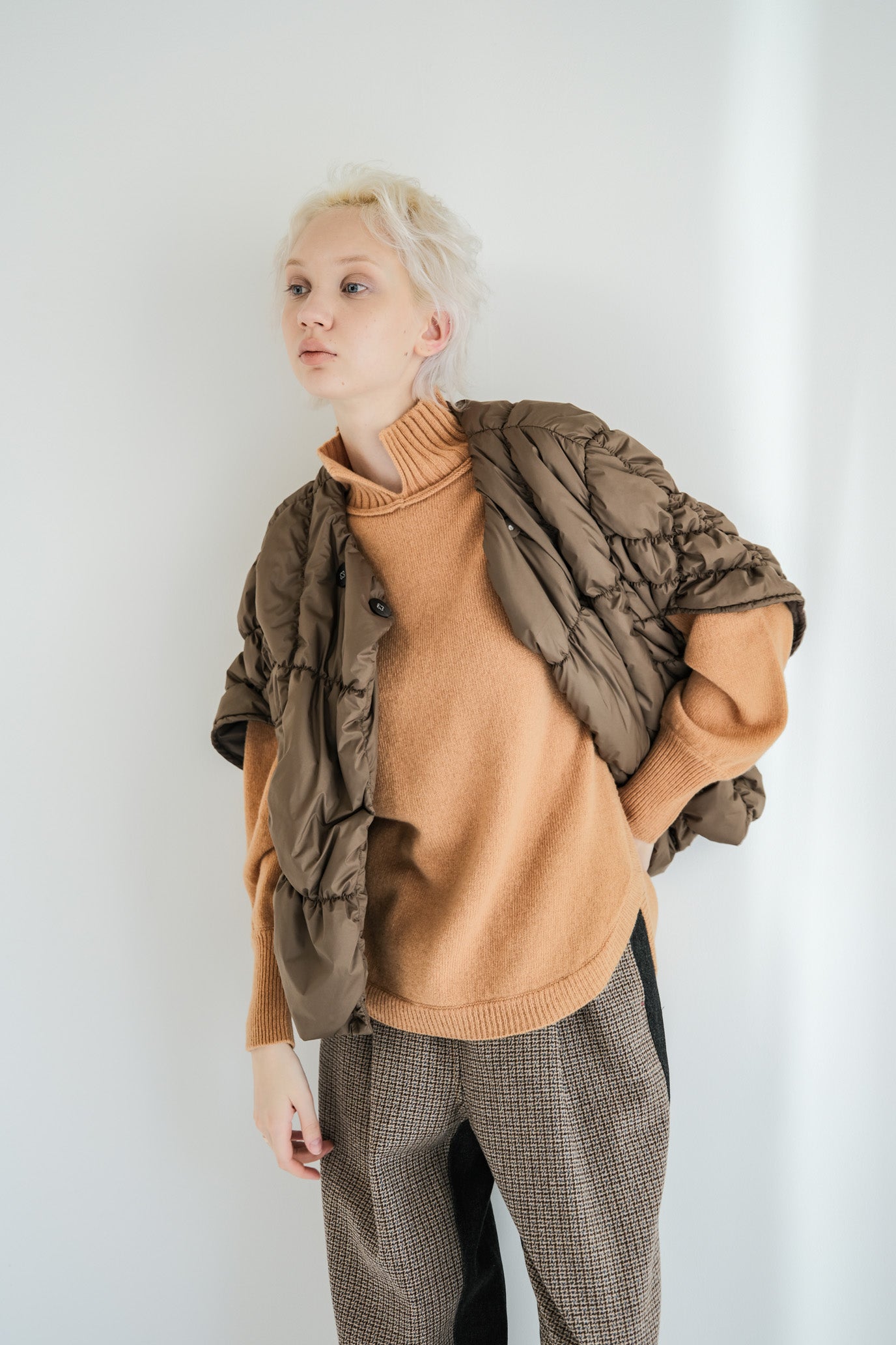 100% Wool Round Hem Pullover