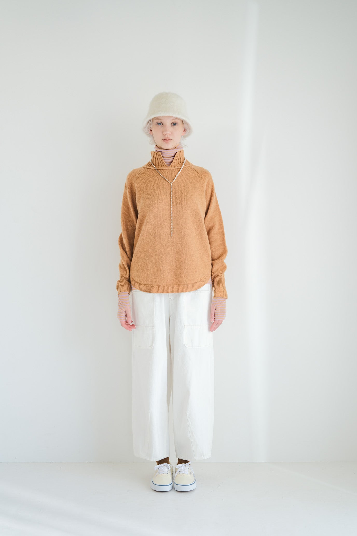 100% Wool Round Hem Pullover
