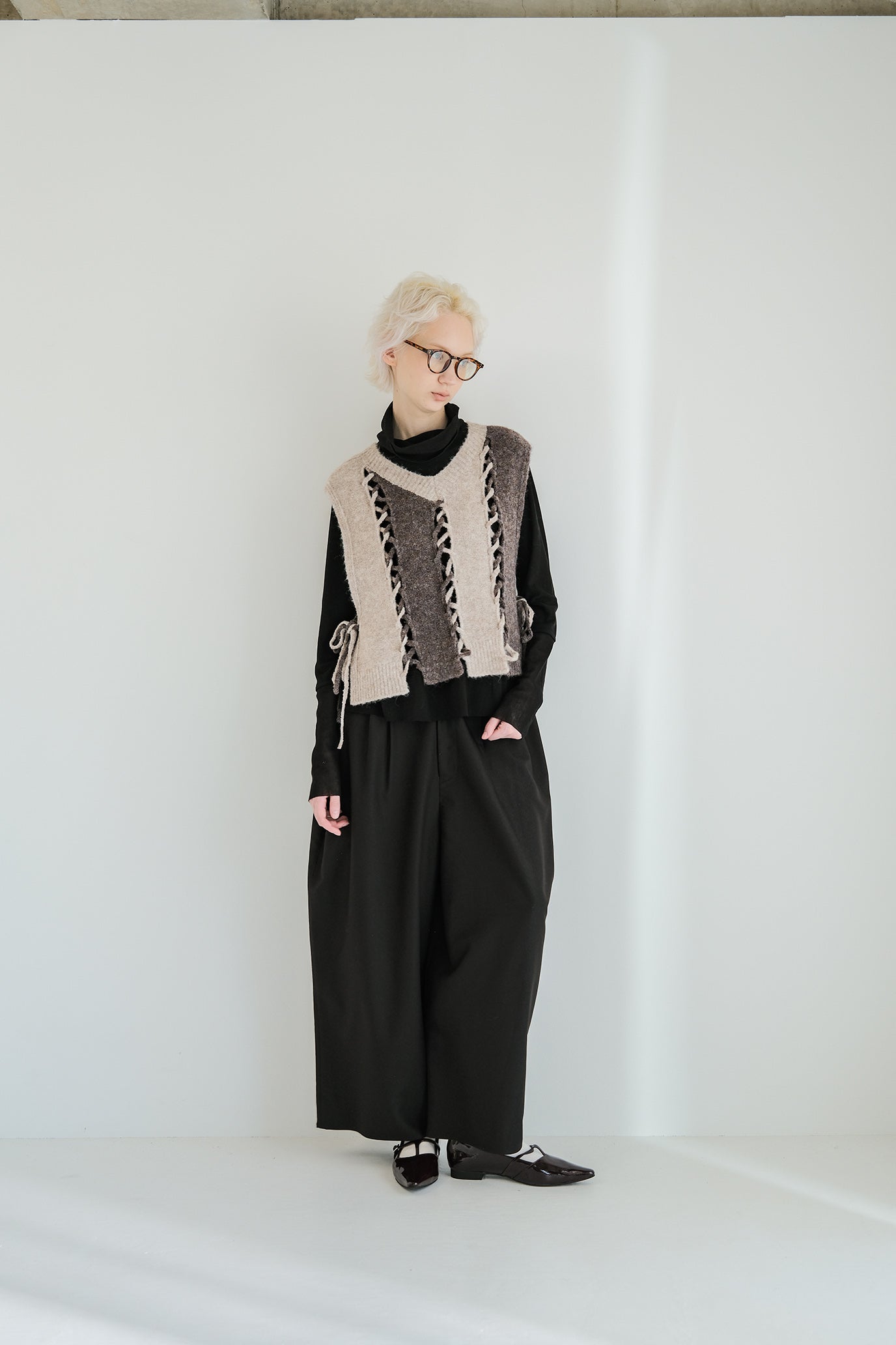 2-Way Stripe Slash Vest