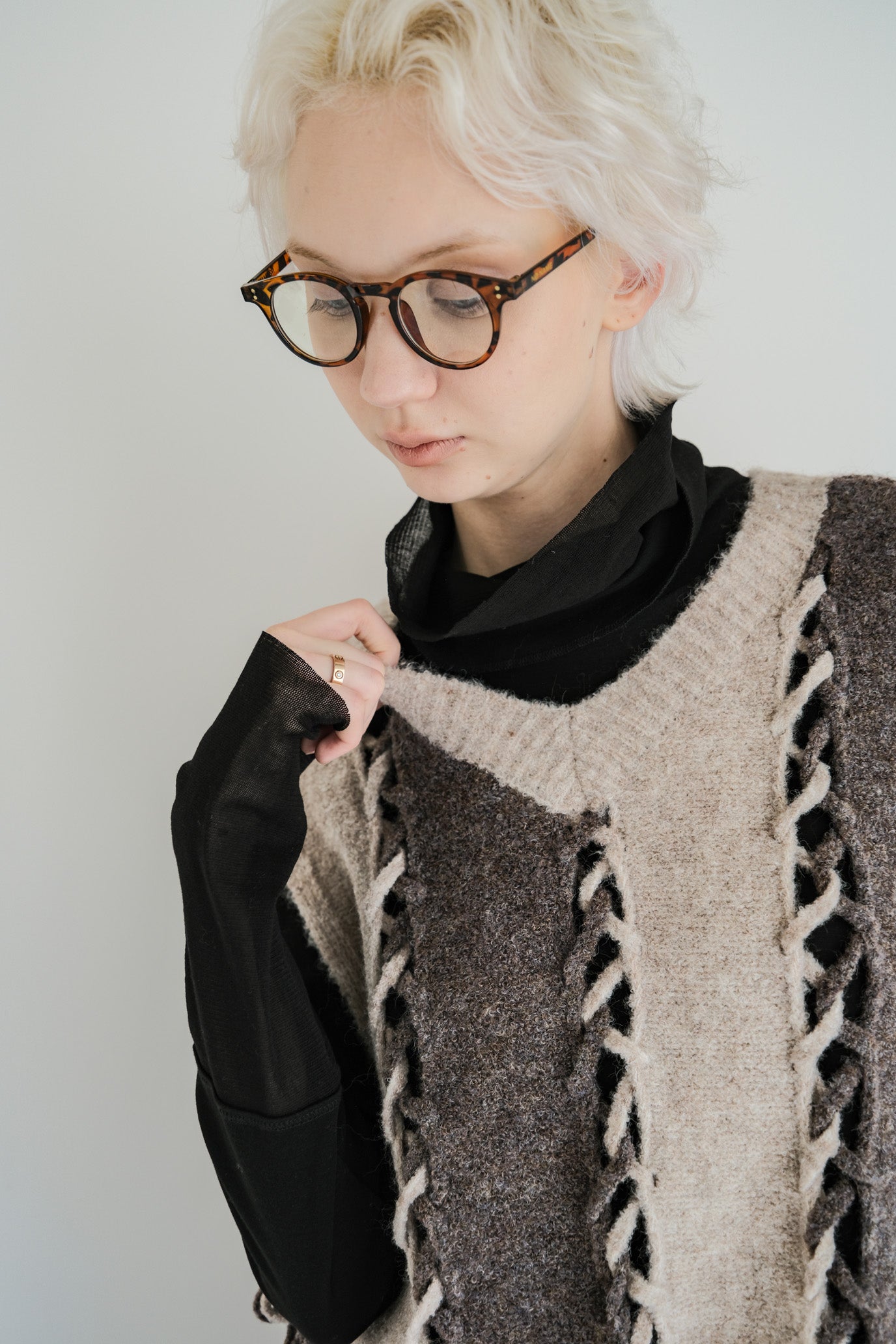 2-Way Stripe Slash Vest