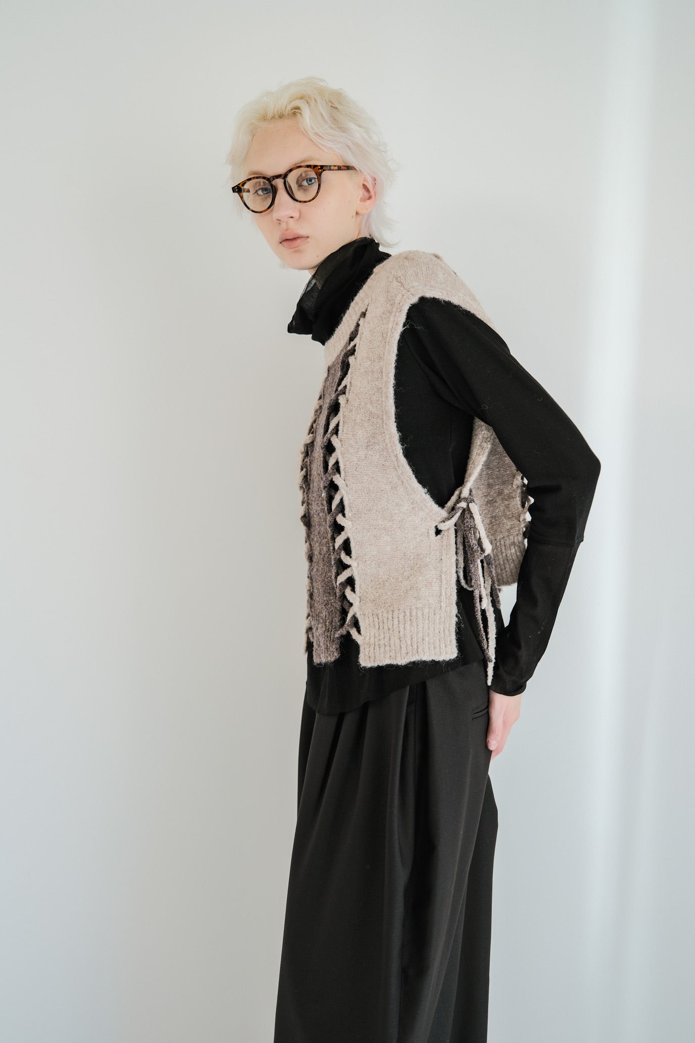 2-Way Stripe Slash Vest